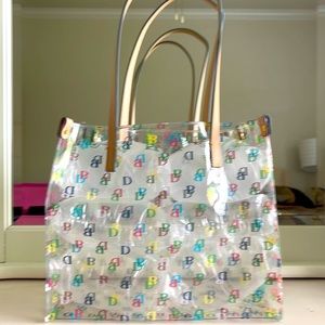 Dooney & Bourke Clear Signature Clear Tote